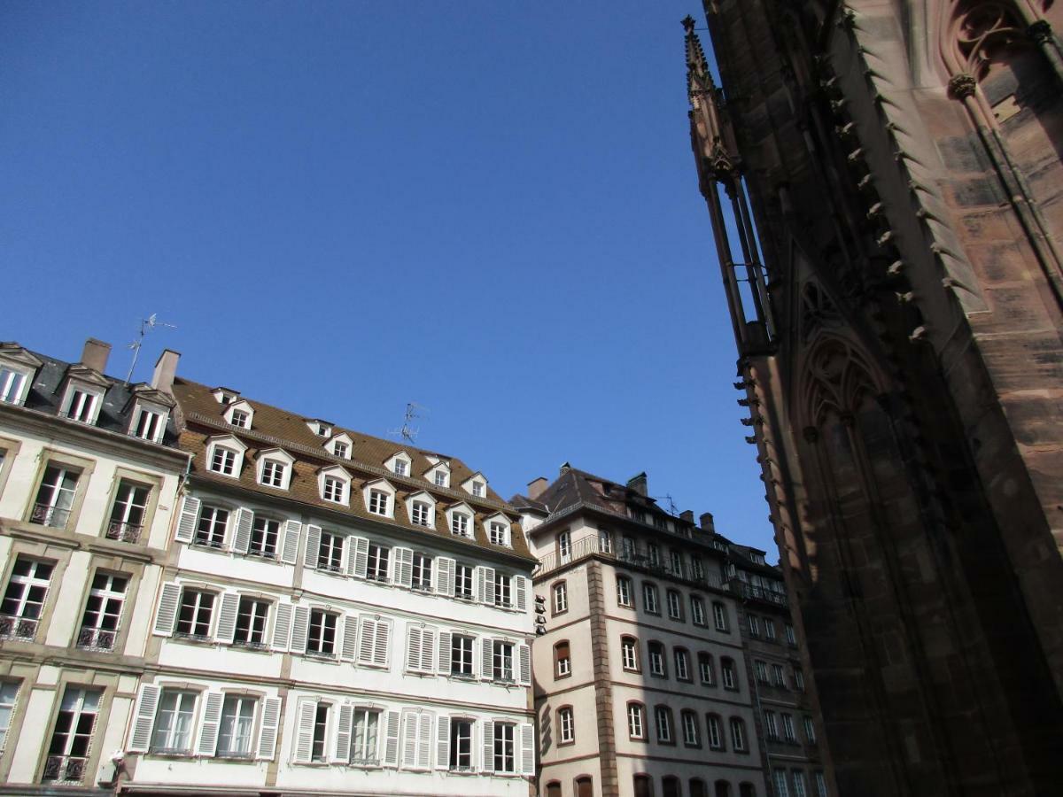 Place De La Cathédrale *