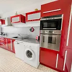 Vue Degagee, Cuisine Moderne Et Wifi