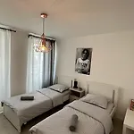 Appartement Neuf, Centre-Ville, 400M De Rivetoile 6 Voyageurs
