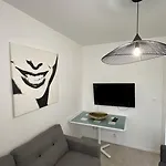 Appartement Neuf, Centre-Ville, 400M De Rivetoile 6 Voyageurs