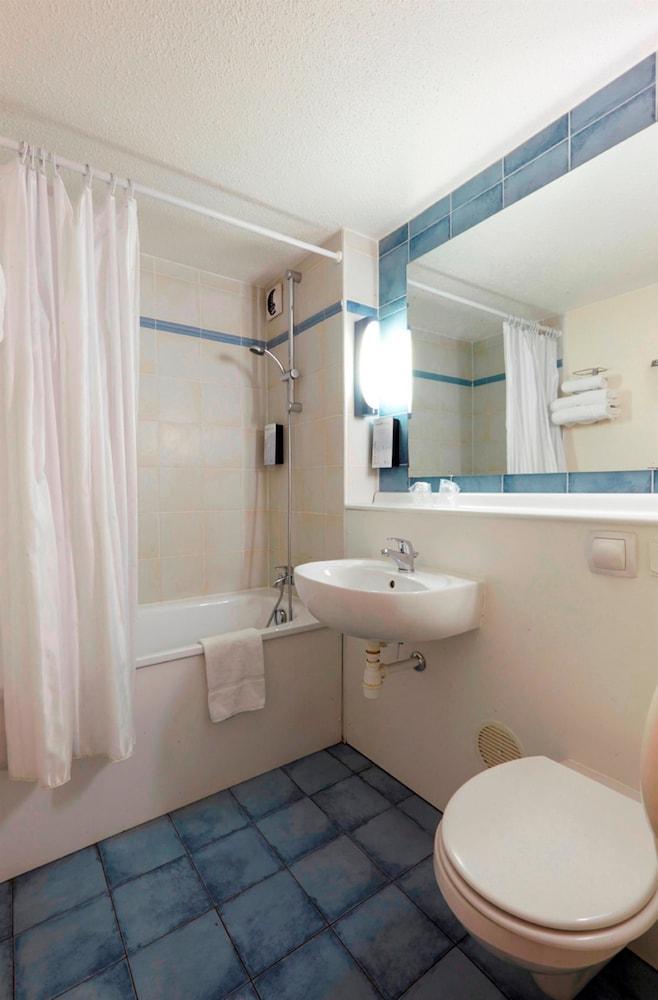 Campanile Zenith Hotel 3*