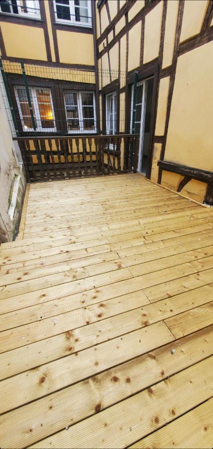2 Pieces Terrasse Plein Coeur De Apartment *