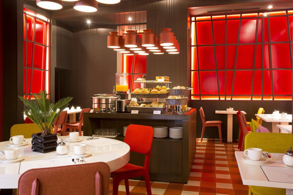 Hotel D -