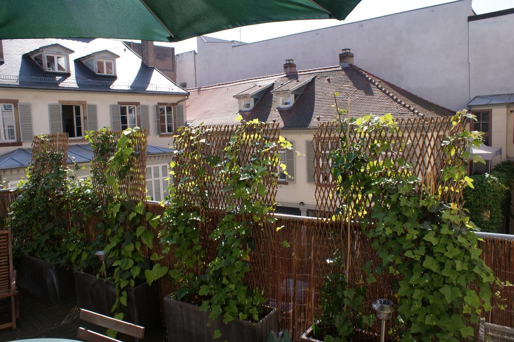 Appartement De L'hôtel De *