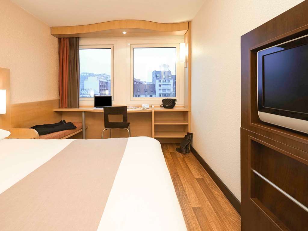 Ibis Centre Les Halles Hotel