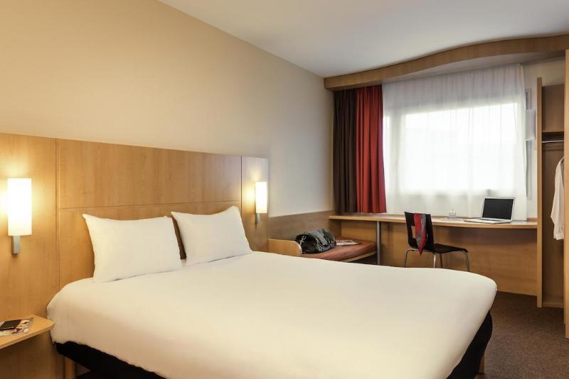 Ibis Centre Les Halles 3*